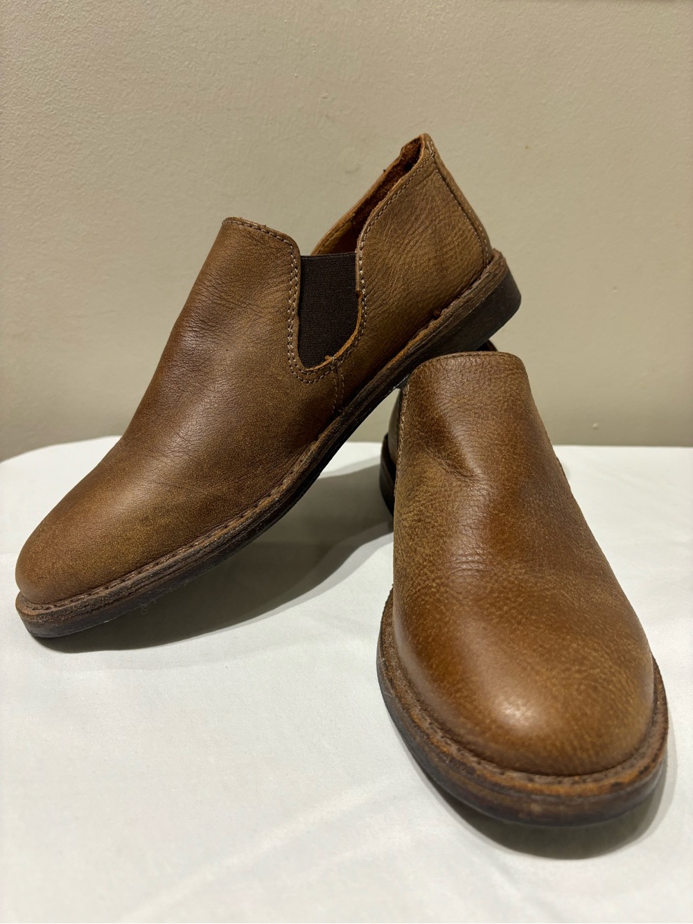 Roots Tan Leather Slip-On Loafers